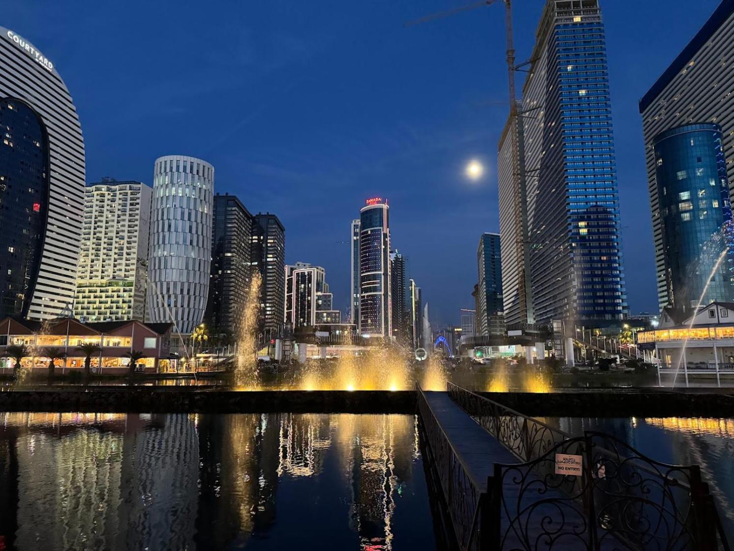 Moonlight Apart-Hotel Батуми Экстерьер фото